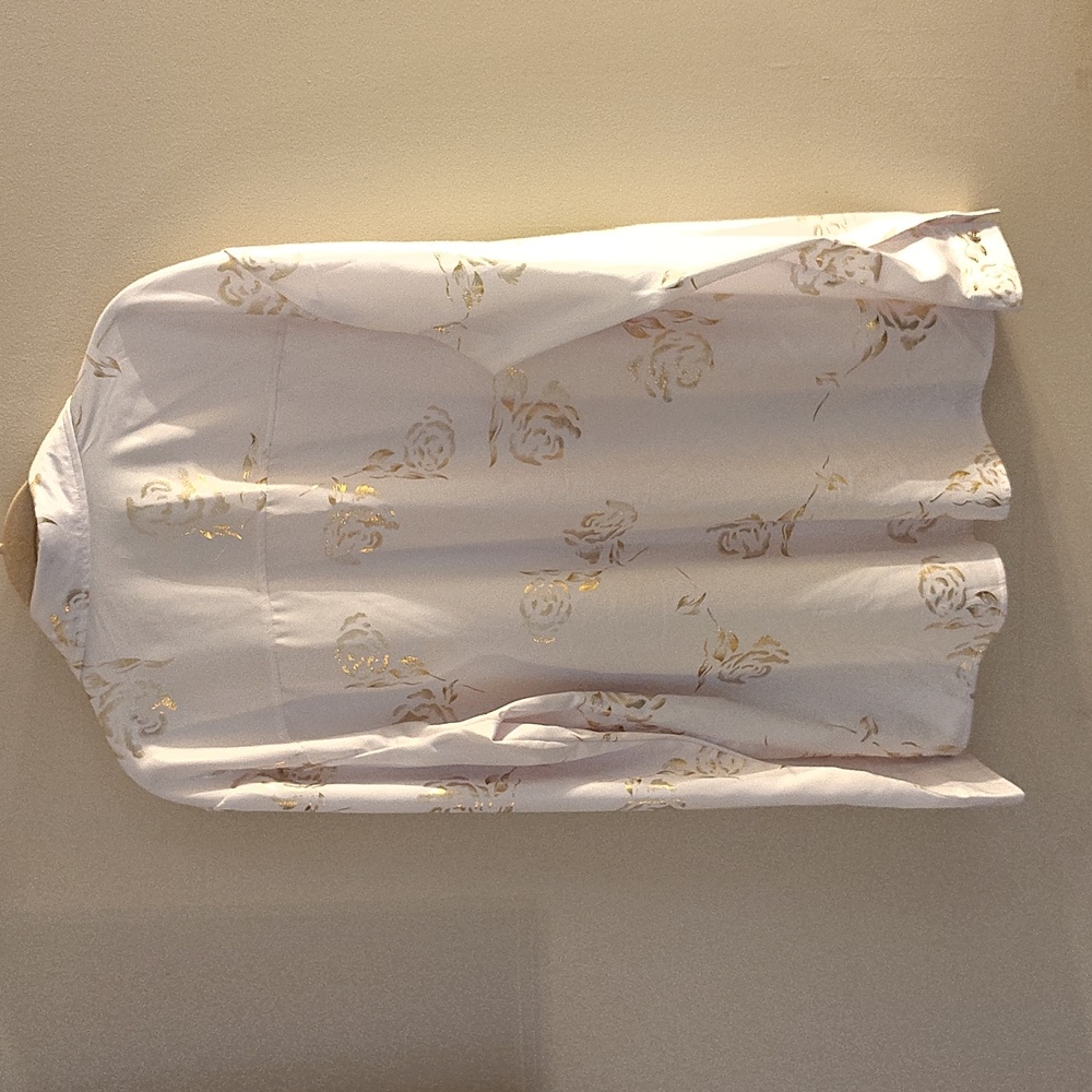 EUC Shein men's collared, long sleeve, dress shirt. White and metallic gold - Picture 7 of 7